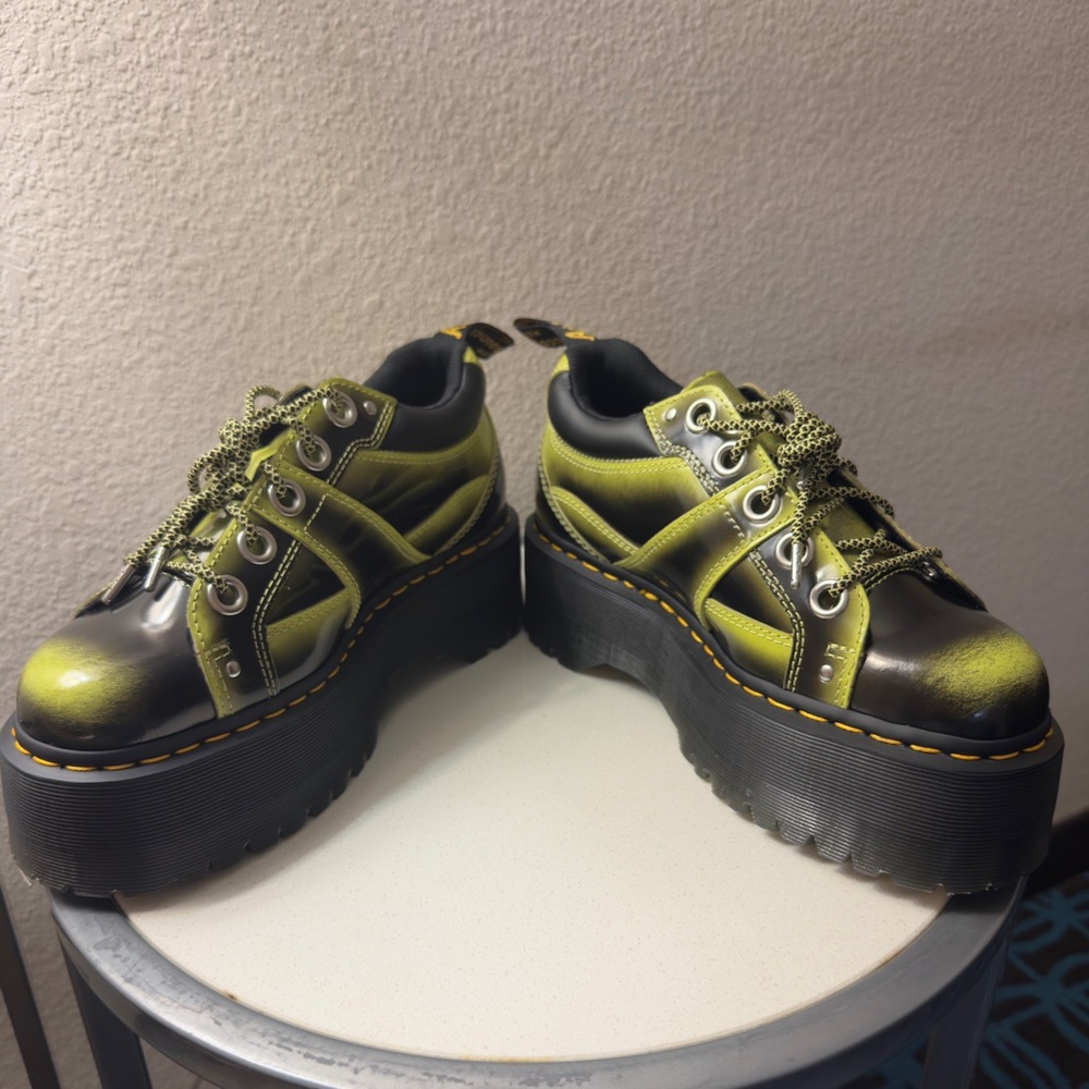 NEW Women DR MARTENS quad max distressed leather platform shoes lime green Sz 9 - Picture 4 of 8